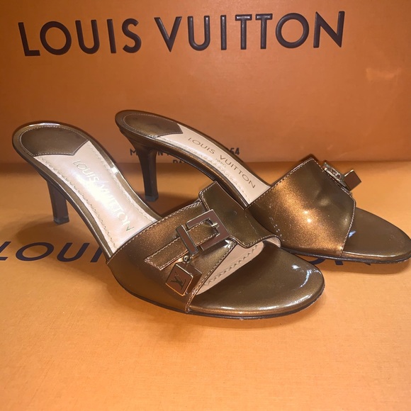 Louis Vuitton bronze vernis Dice mule heel sandals - Picture 4 of 9